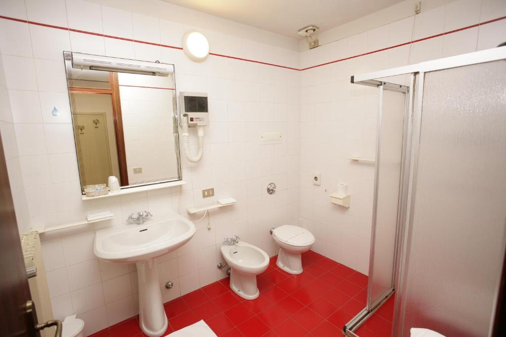 Hotel Ezzelino San Zenone Habitación foto