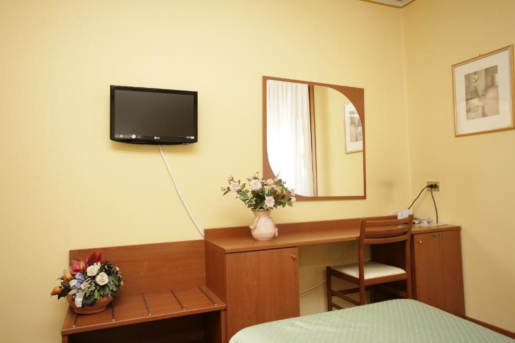 Hotel Ezzelino San Zenone Habitación foto